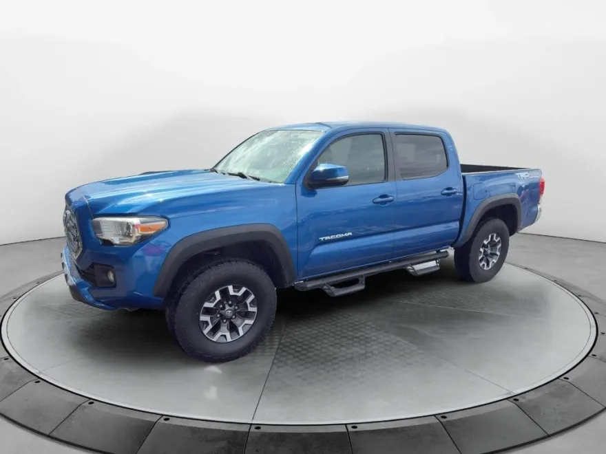 2017 Toyota Tacoma TRD Double Cab photo 1