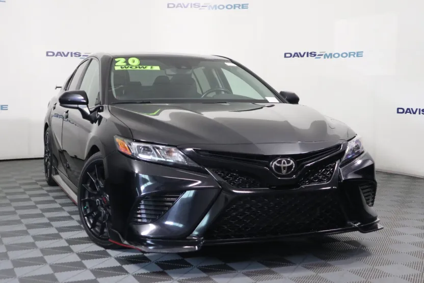 2020 Toyota Camry XSE V6 photo 1