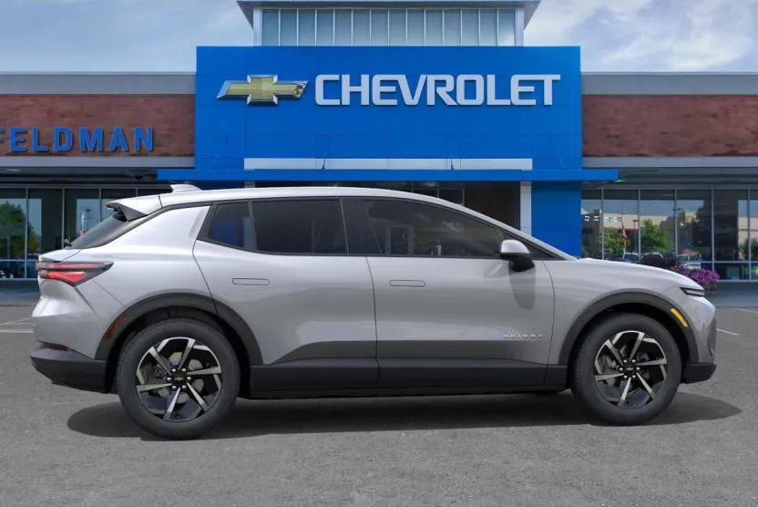 2026 Chevrolet Equinox EV 1LT photo 1