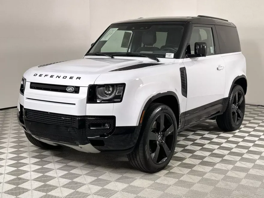 2023 Land Rover Defender 90 X-Dynamic SE photo 1