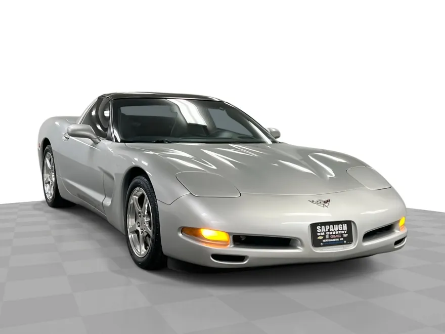 2003 Chevrolet Corvette photo 1