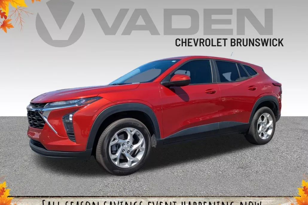 2024 Chevrolet Trax LS photo 1