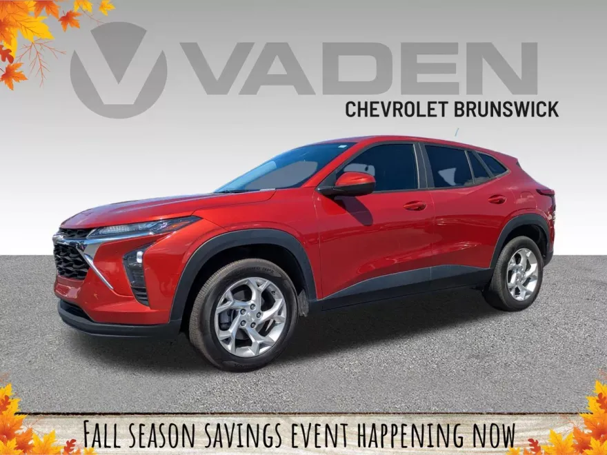 2024 Chevrolet Trax LS photo 1