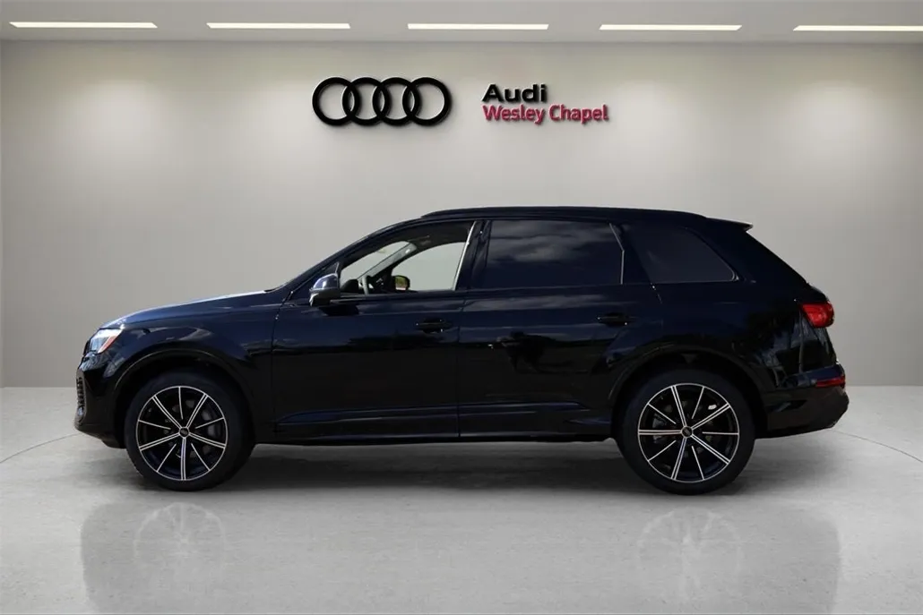2025 Audi Q7 45 Premium Plus photo 1