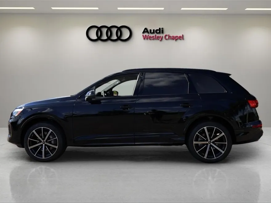 2025 Audi Q7 45 Premium Plus photo 1