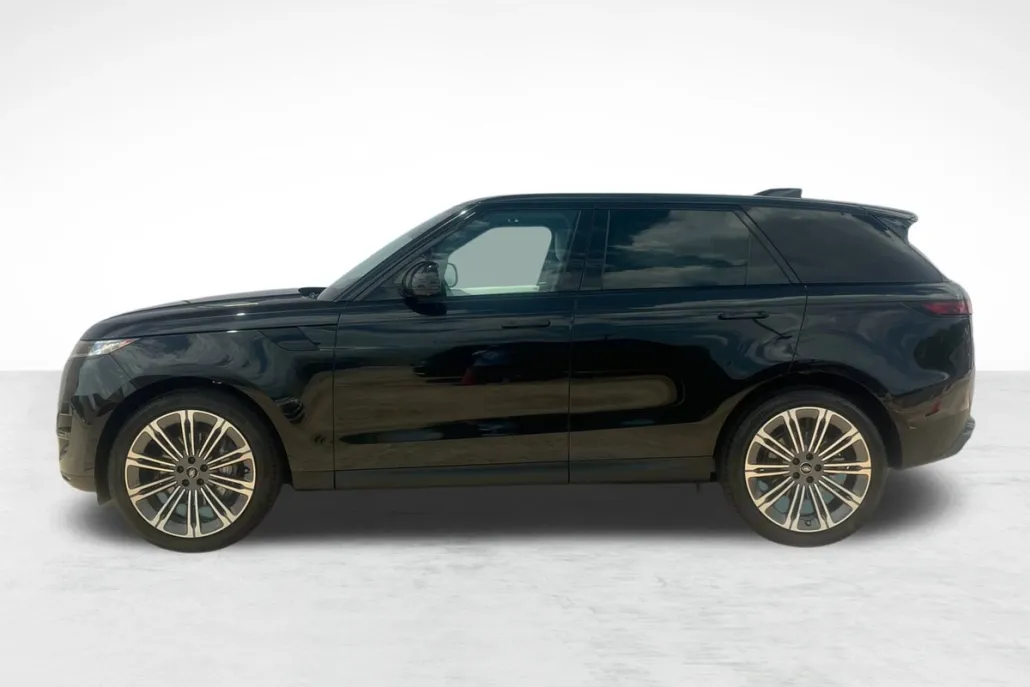 2025 Land Rover Range Rover Sport P360 SE photo 1