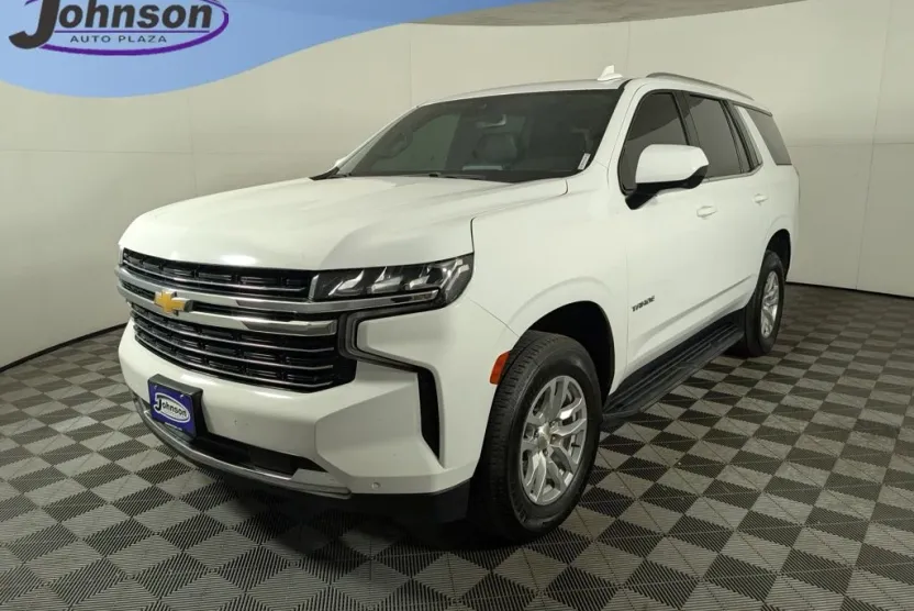 2023 Chevrolet Tahoe LT photo 1