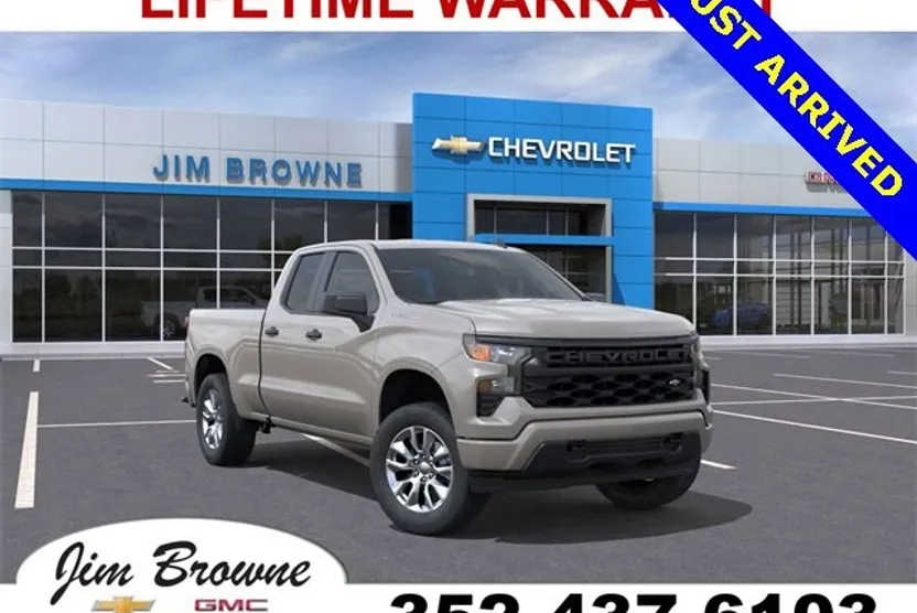2026 Chevrolet Silverado Custom photo 1