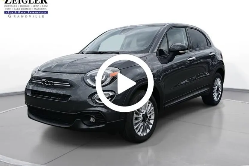 2023 Fiat 500X Pop photo 1
