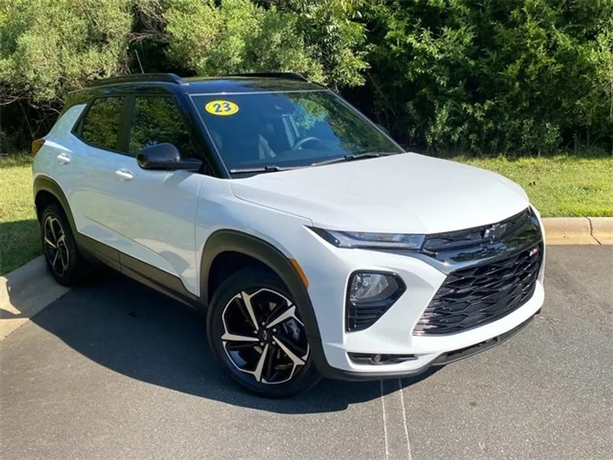 2023 Chevrolet Trailblazer RS photo 1