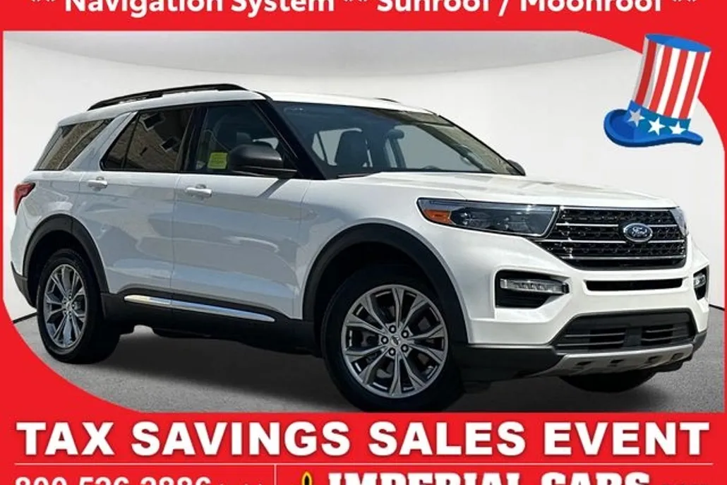 2023 Ford Explorer XLT photo 1