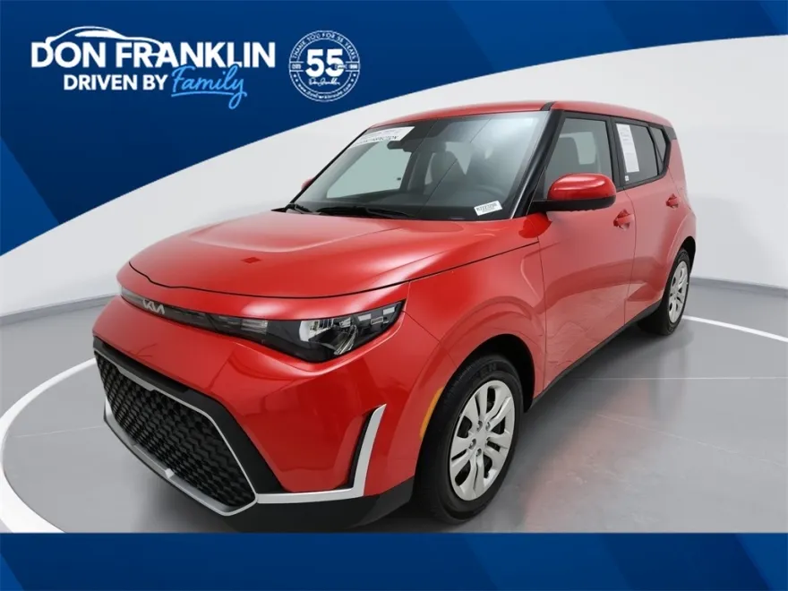 2024 Kia Soul LX photo 1
