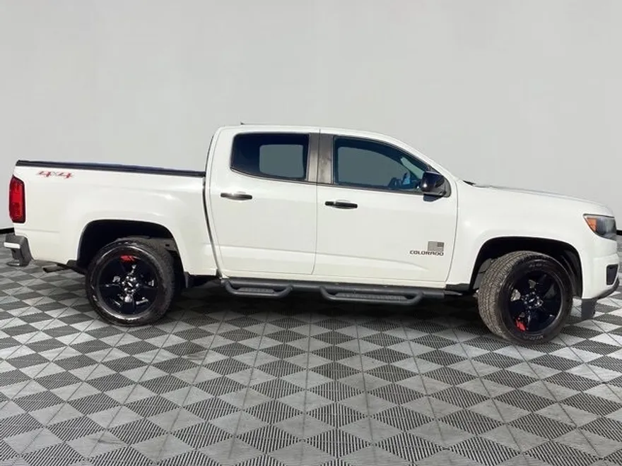 2019 Chevrolet Colorado LT photo 1