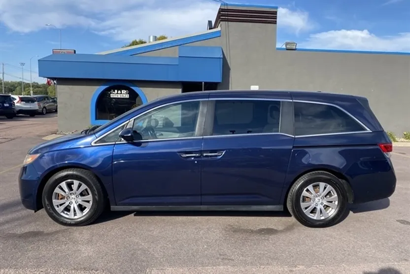 2015 Honda Odyssey EX-L photo 1
