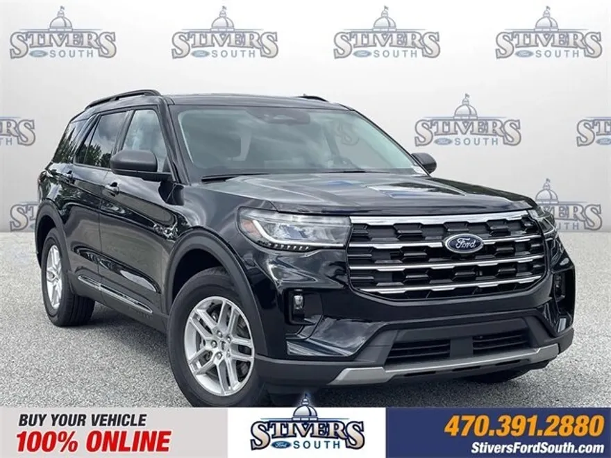 2025 Ford Explorer photo 1