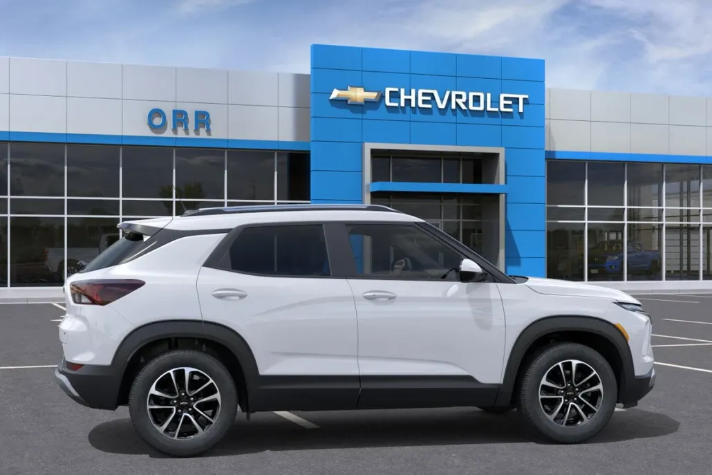 2026 Chevrolet Trailblazer LT photo 1