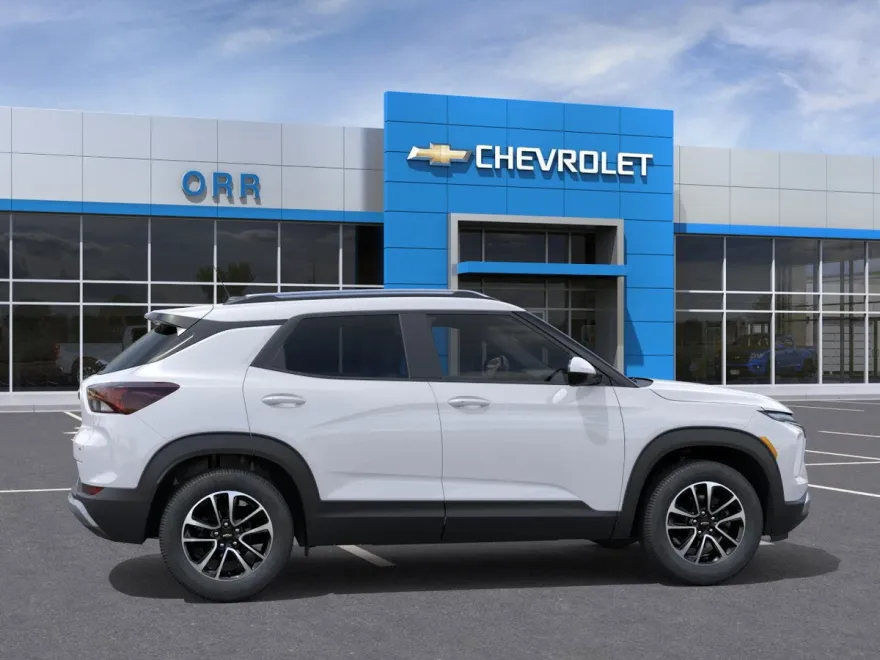 2026 Chevrolet Trailblazer LT photo 1