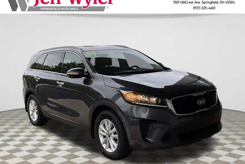2019 Kia Sorento LX photo 1