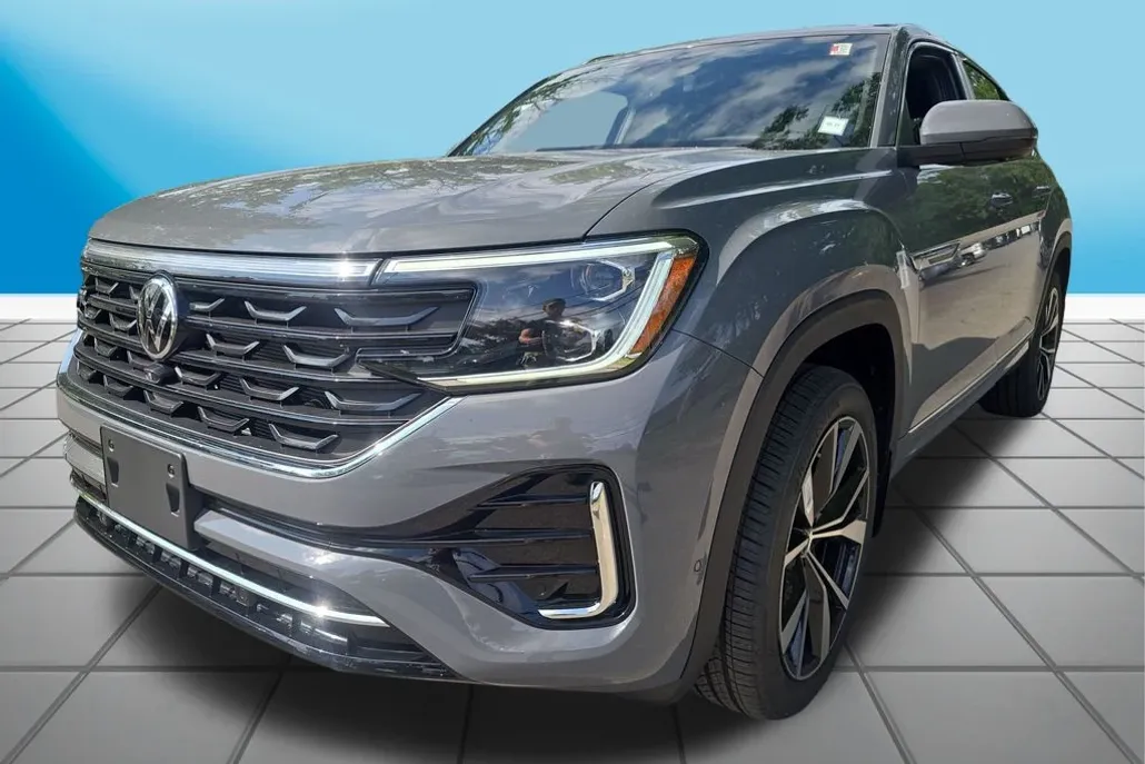 2025 Volkswagen Atlas Cross Sport SEL Premium R-Line photo 1