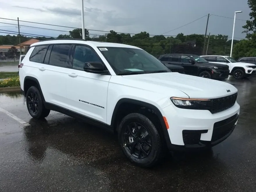 2025 Jeep Grand Cherokee Altitude X photo 1