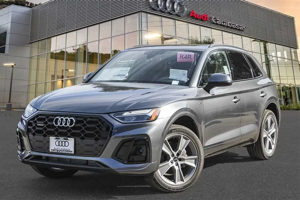 2025 Audi Q5 S line Premium photo 1