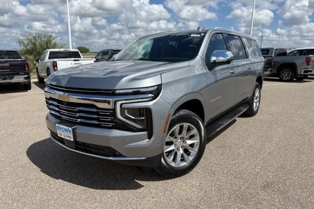 2026 Chevrolet Suburban Premier photo 1