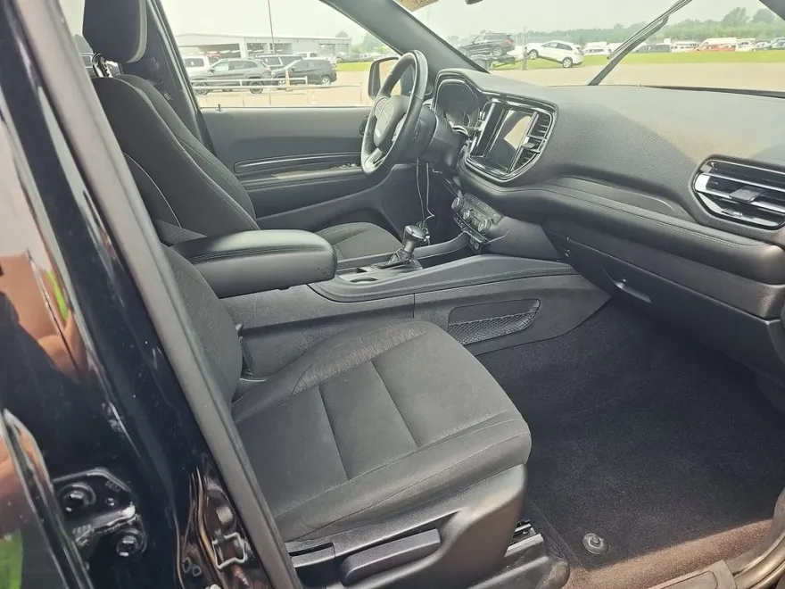 2023 Dodge Durango SXT photo 1