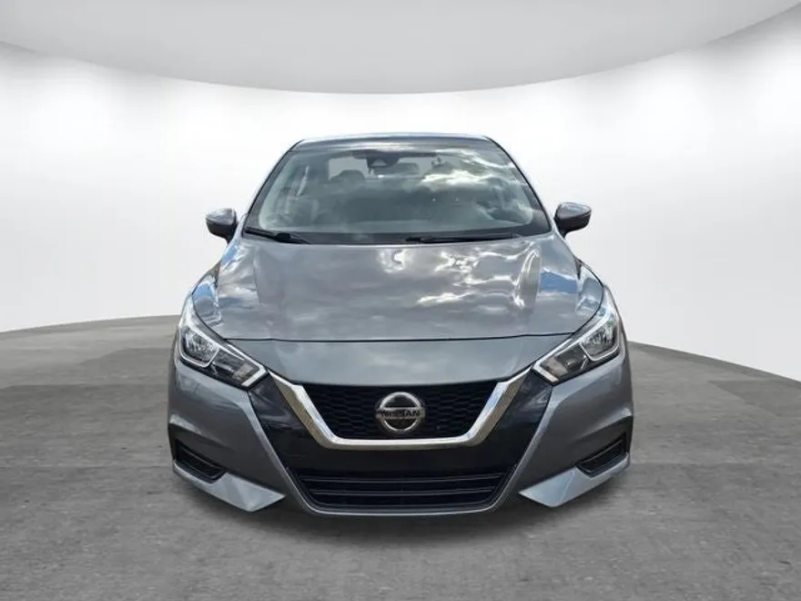 2021 Nissan Versa 1.6 SV photo 1