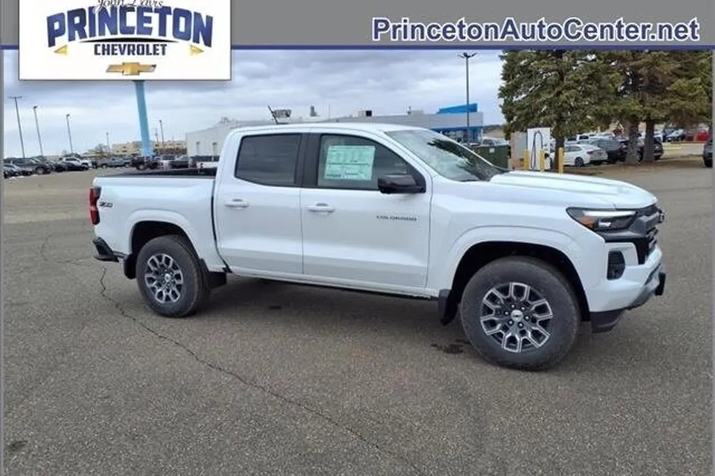 2025 Chevrolet Colorado Z71 photo 1