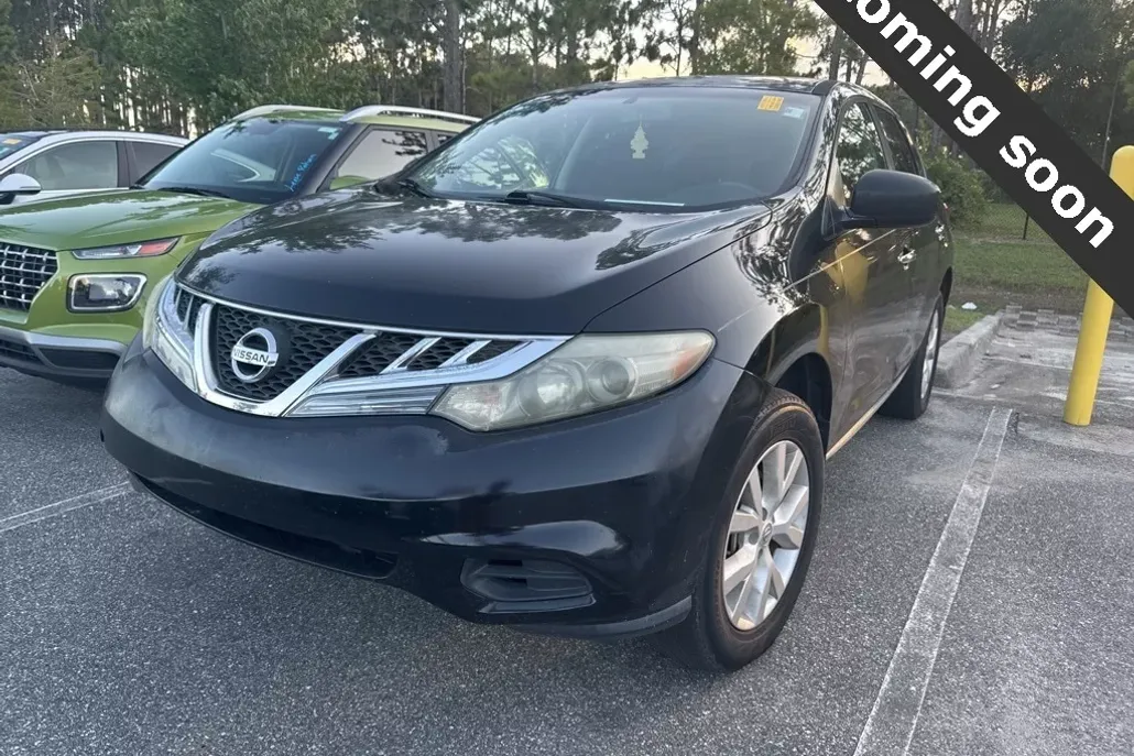 2011 Nissan Murano S photo 1