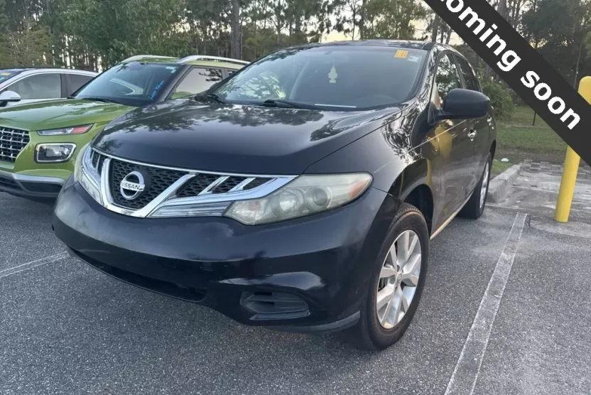 2011 Nissan Murano S photo 1