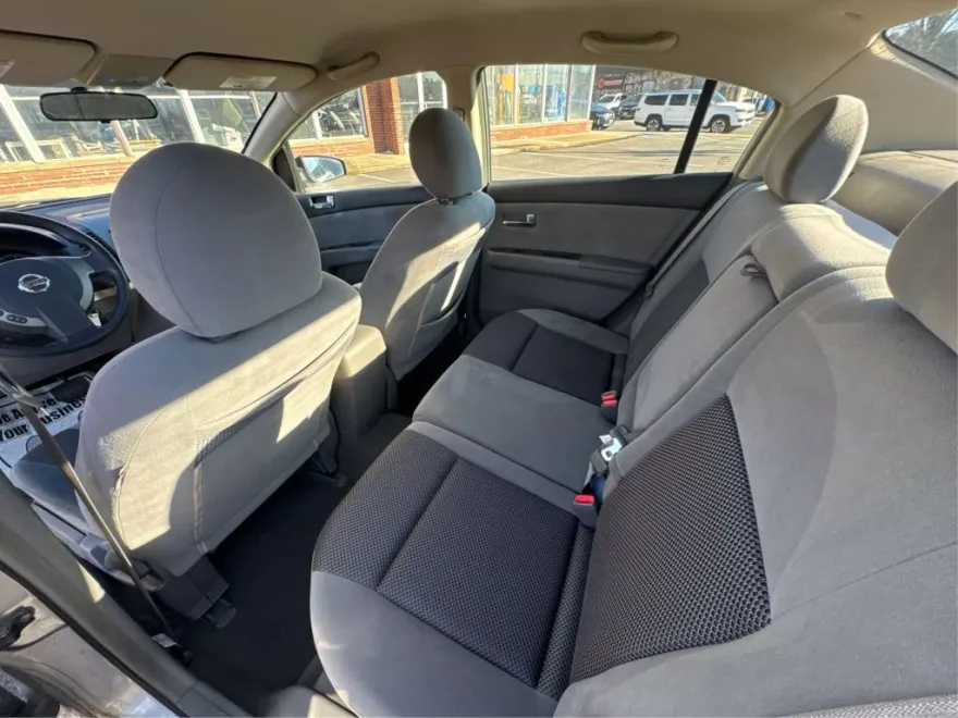 2007 Nissan Sentra photo 1