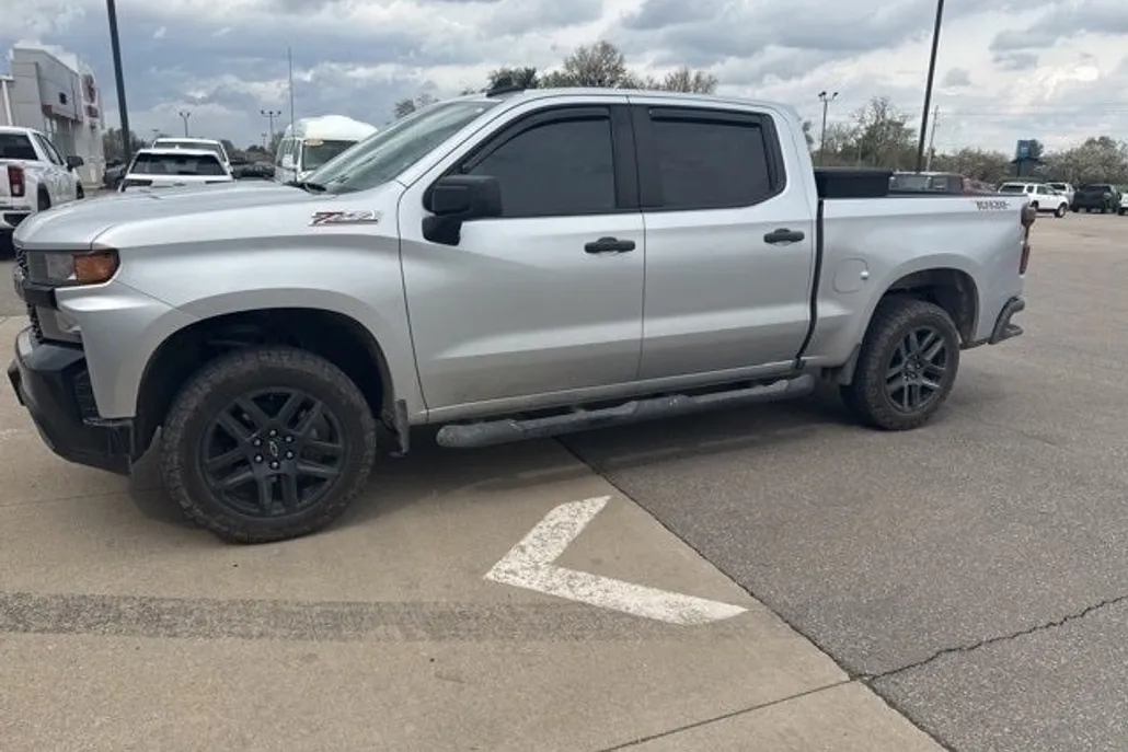 2021 Chevrolet Silverado 1500 Custom Trail Boss photo 1