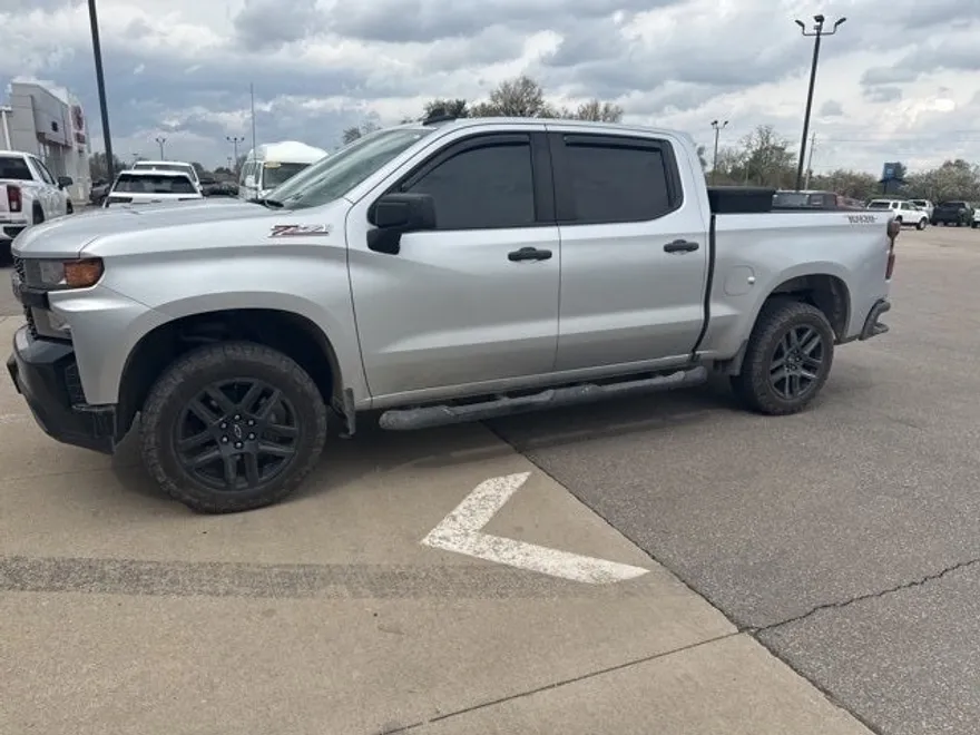 2021 Chevrolet Silverado 1500 Custom Trail Boss photo 1