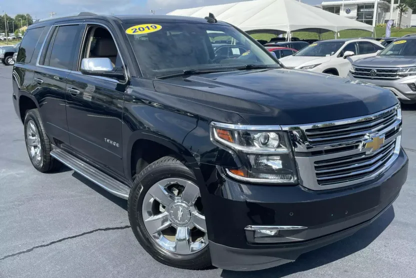 2019 Chevrolet Tahoe Premier photo 1