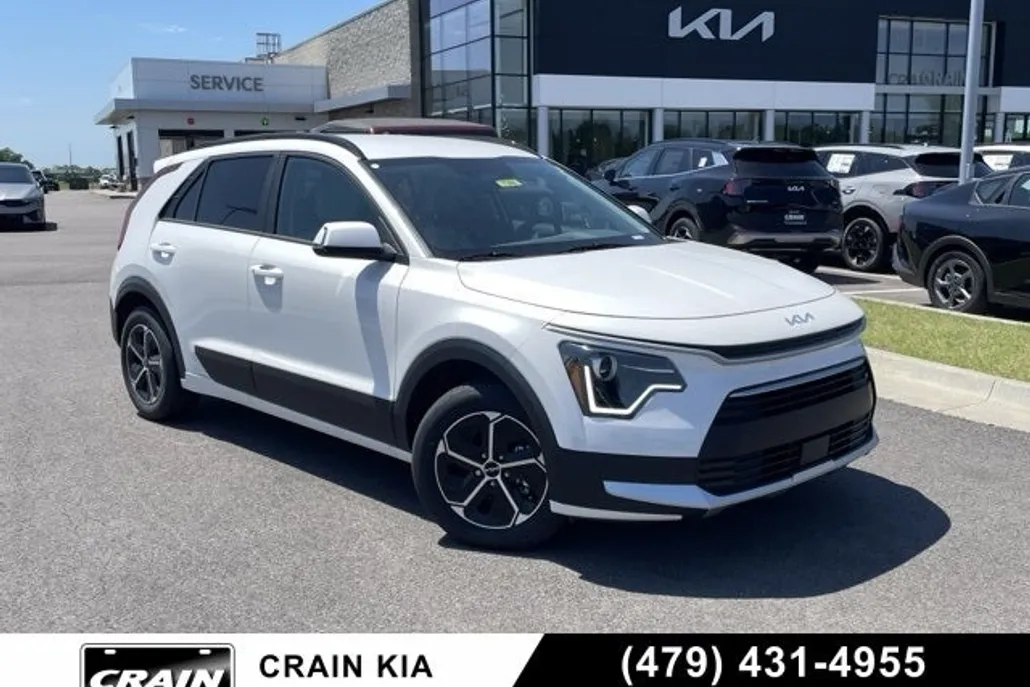 2025 Kia Niro EX photo 1