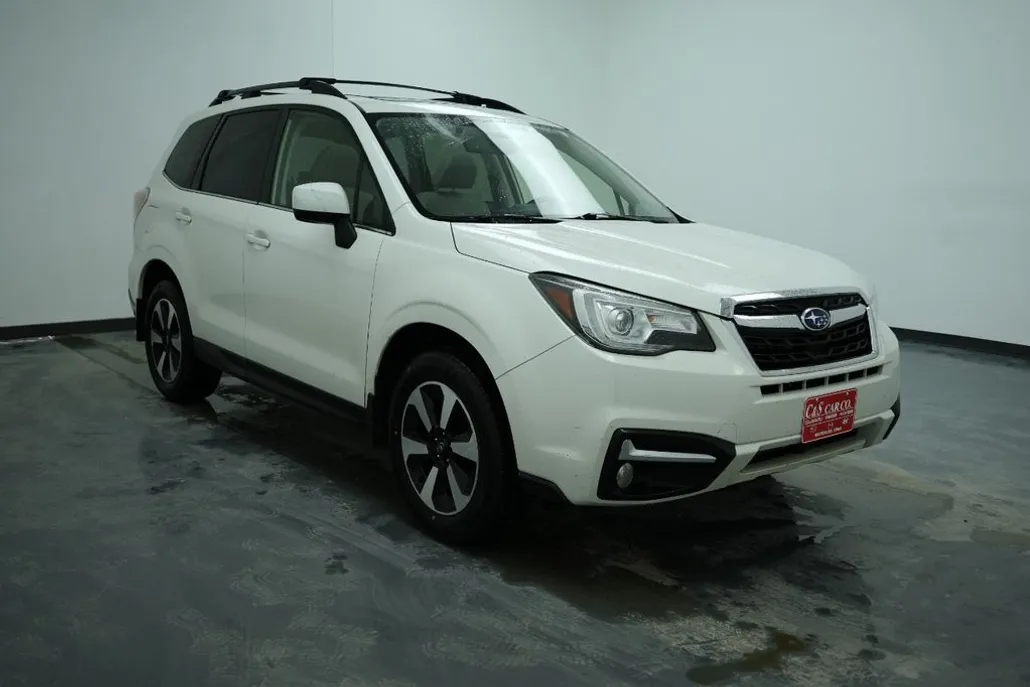 2017 Subaru Forester 2.5i Limited photo 1