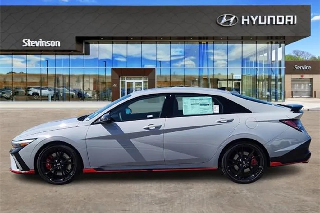 2025 Hyundai Elantra N photo 1