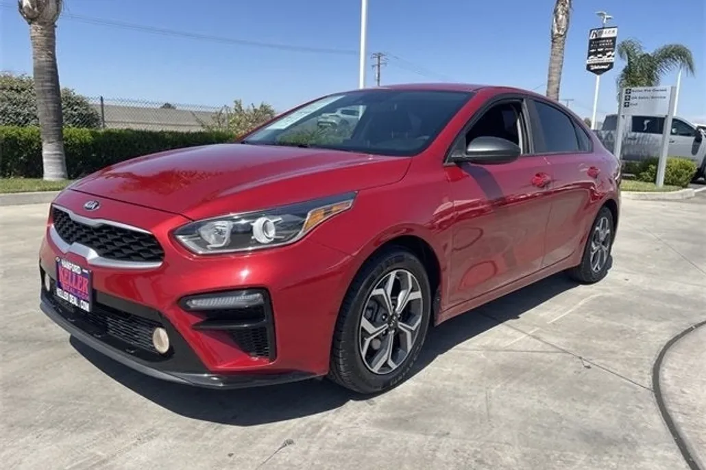 2020 Kia Forte LXS photo 1