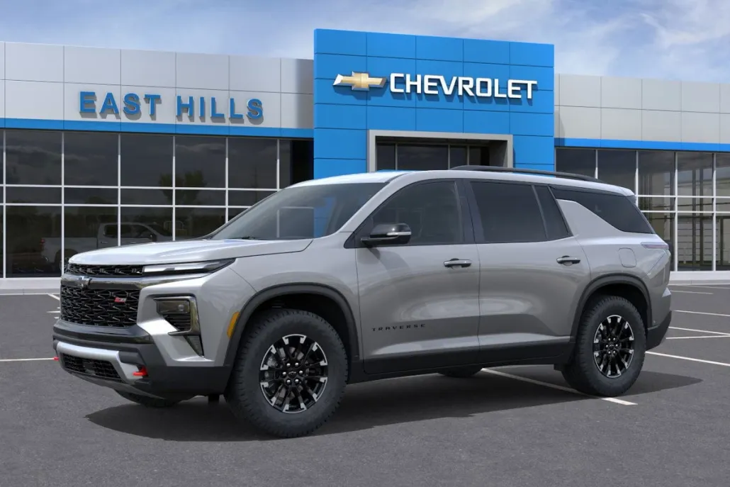 2026 Chevrolet Traverse Z71 photo 1