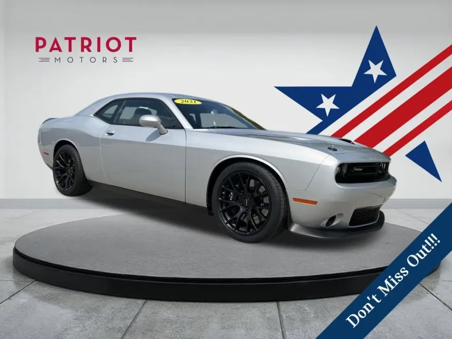 2021 Dodge Challenger R/T Scat Pack photo 1