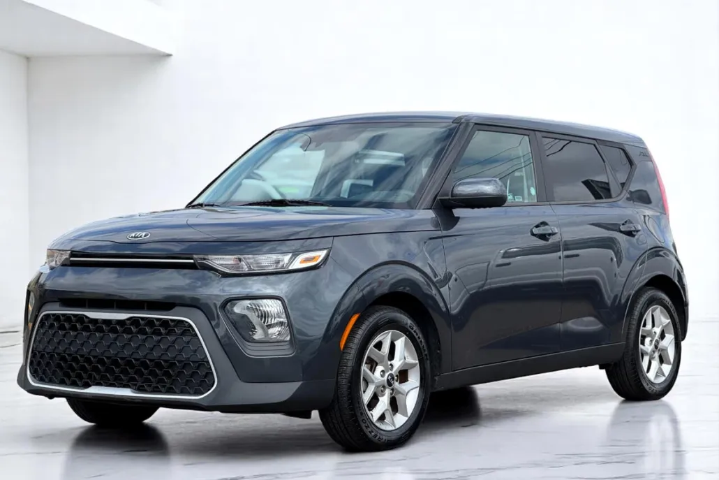 2021 Kia Soul LX photo 1
