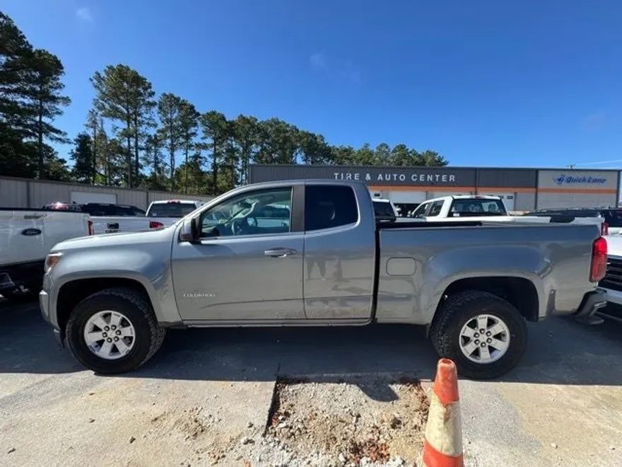 2018 Chevrolet Colorado Work Truck photo 2
