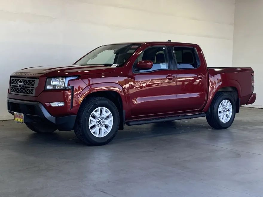2023 Nissan Frontier SV Crew Cab photo 1
