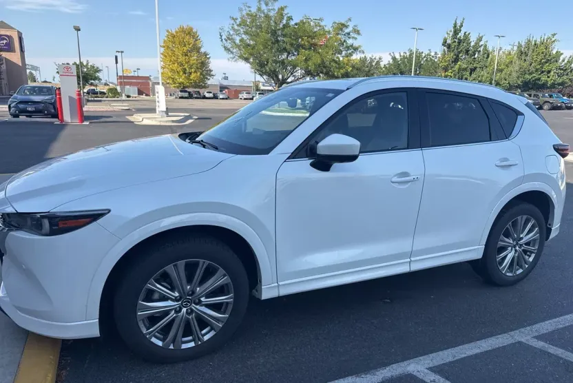 2022 Mazda CX-5 2.5 Turbo Signature photo 1