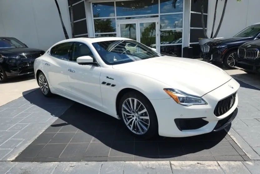 2022 Maserati Quattroporte Modena photo 1