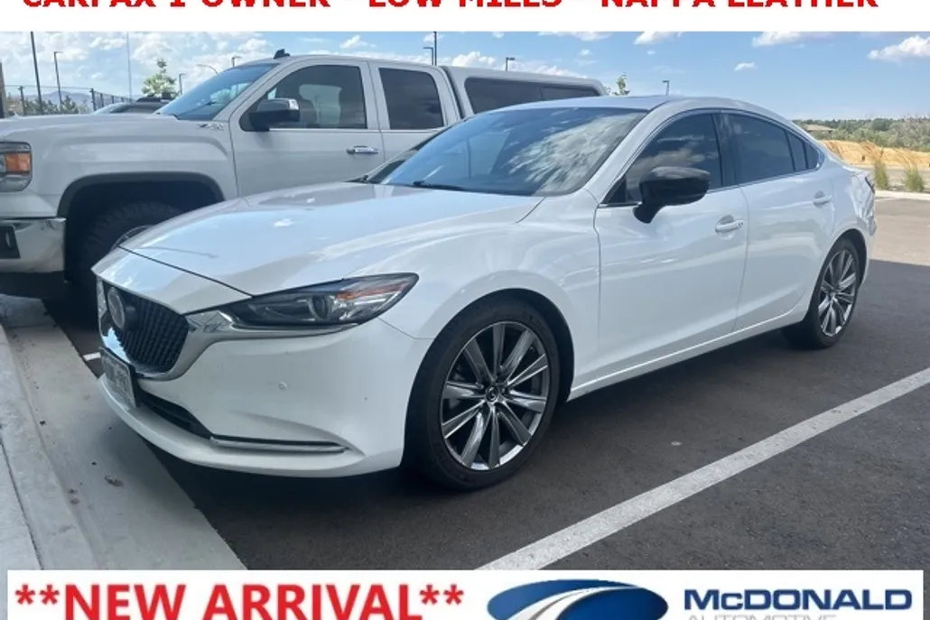 2018 Mazda Mazda6 Signature photo 1