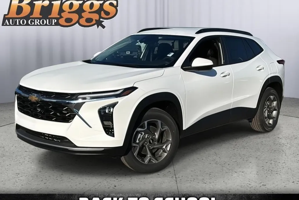 2026 Chevrolet Trax LT photo 1