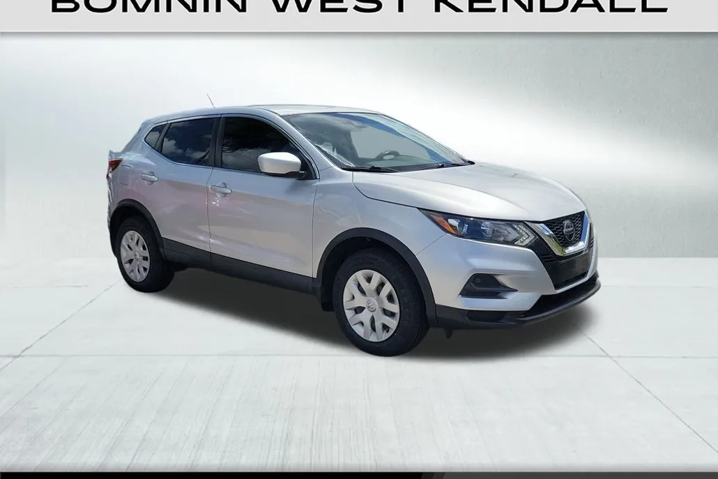 2020 Nissan Rogue Sport S photo 1