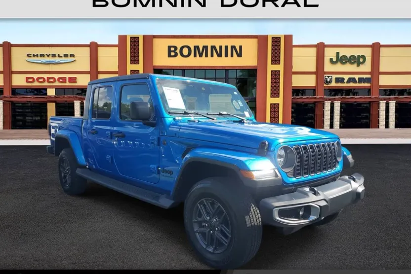 2024 Jeep Gladiator Sport photo 1